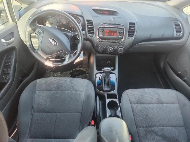 2017 KIA FORTE LX 8