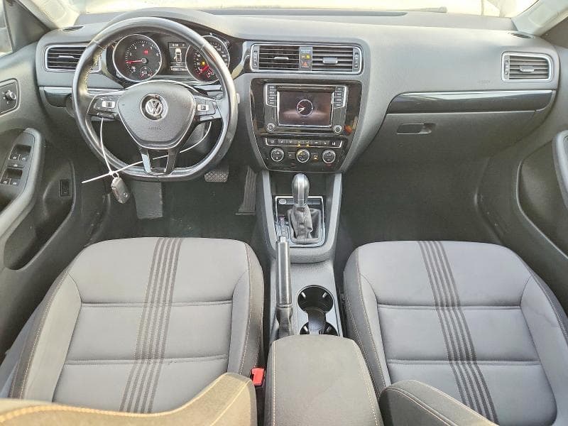 2017 VOLKSWAGEN JETTA SE 8