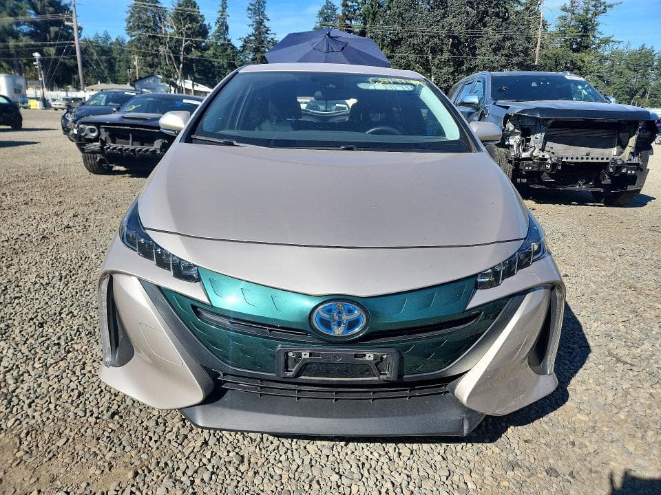 2018 TOYOTA PRIUS PRIME PREMIUM 5