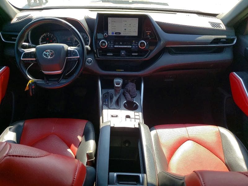 2023 TOYOTA HIGHLANDER XSE 8