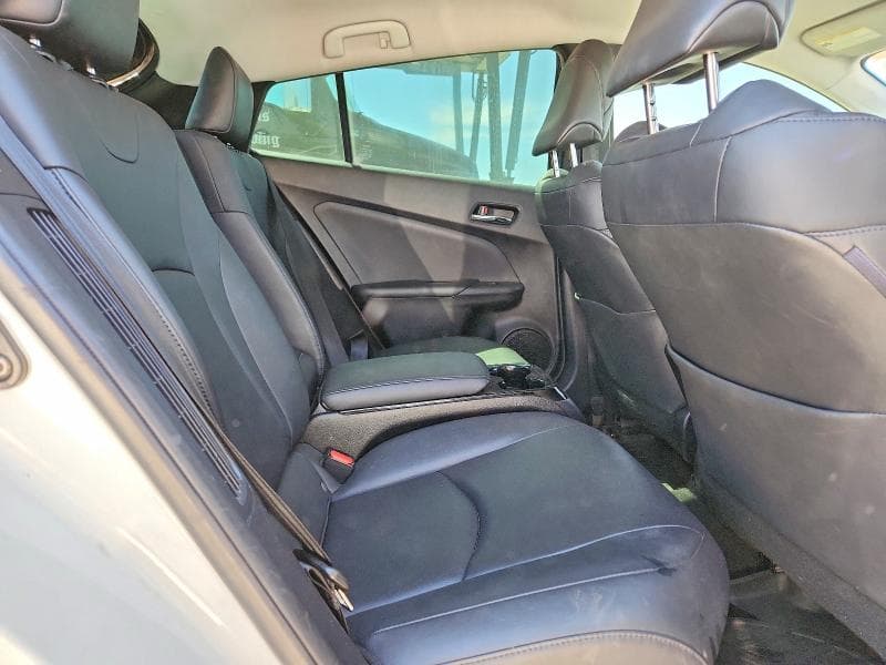 2017 TOYOTA PRIUS PRIME ADVANCED 10