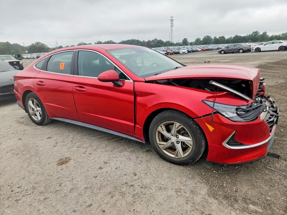 2021 HYUNDAI SONATA SE 4