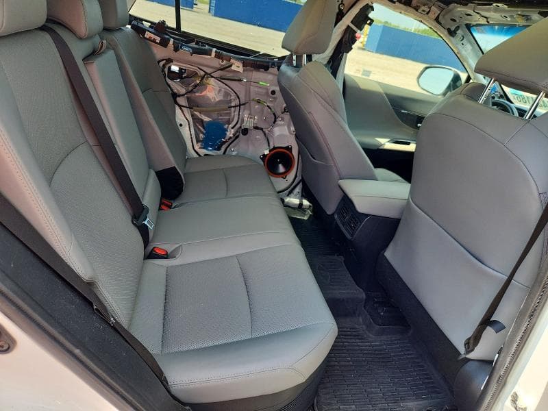 2021 TOYOTA VENZA LIMITED 11