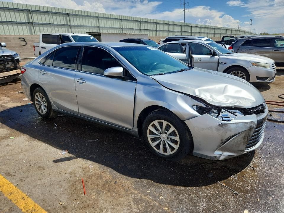 2017 TOYOTA CAMRY LE 4