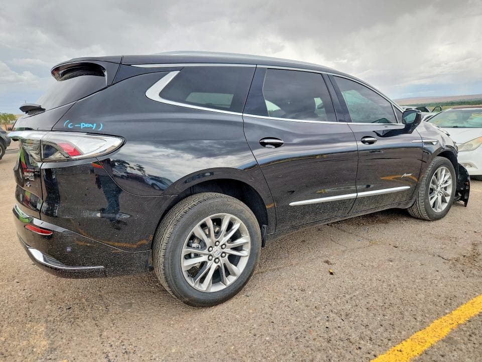 2024 BUICK ENCLAVE AVENIR 3