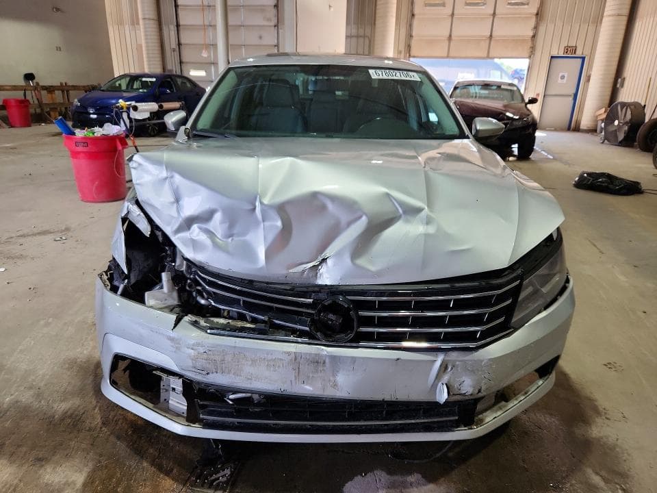 2019 VOLKSWAGEN PASSAT WOLFSBURG 5