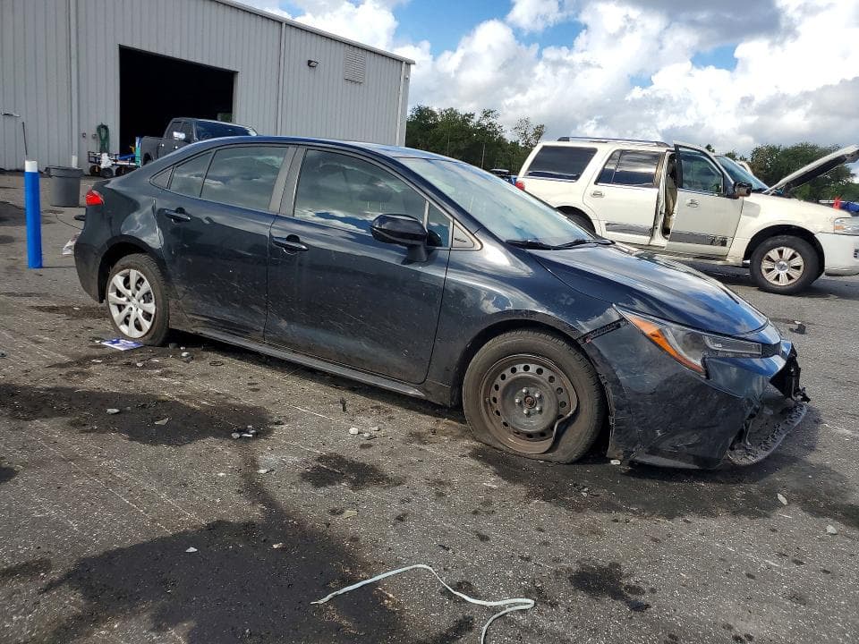2021 TOYOTA COROLLA LE 4