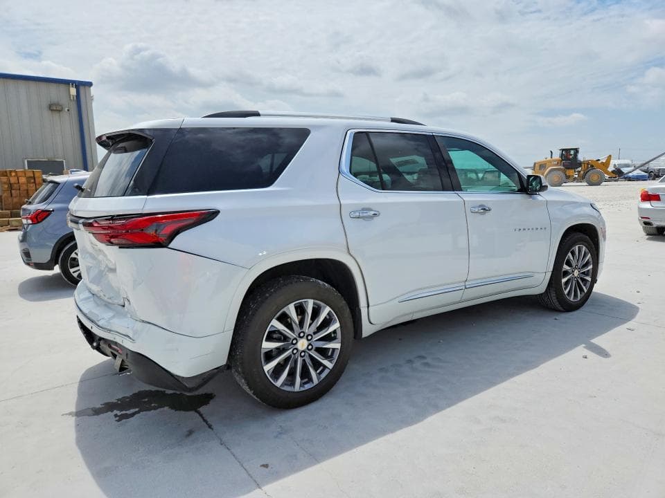 2023 CHEVROLET TRAVERSE PREMIER 3
