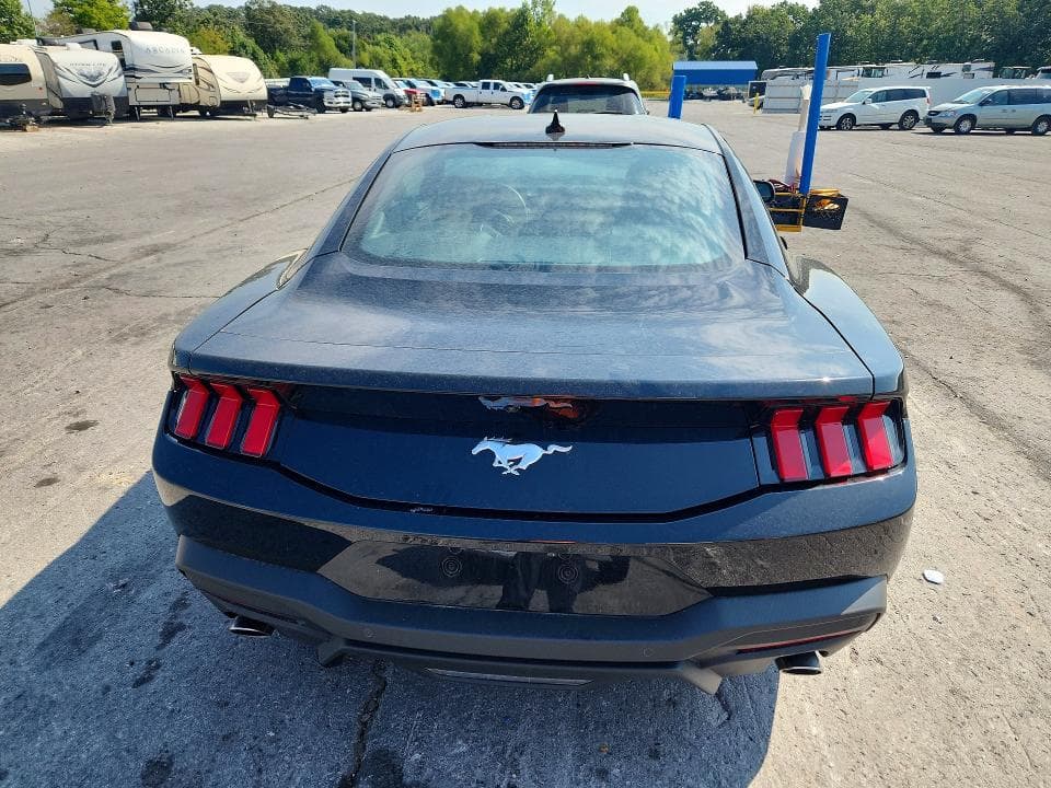 2026 FORD MUSTANG 6