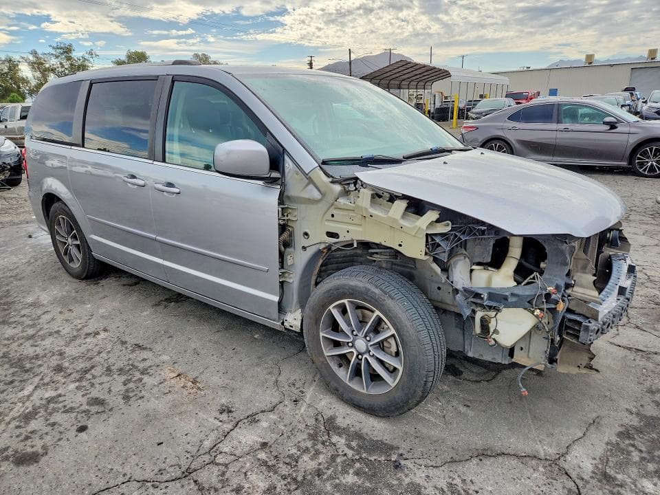 2017 DODGE GRAND CARAVAN SXT 4
