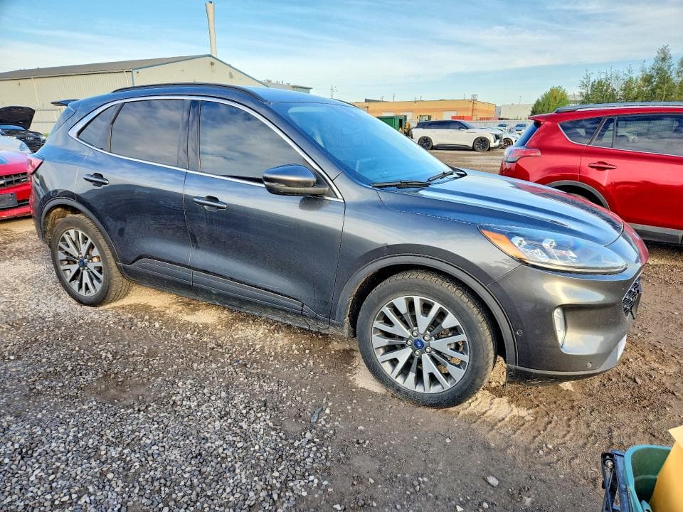 2020 FORD ESCAPE TITANIUM 4