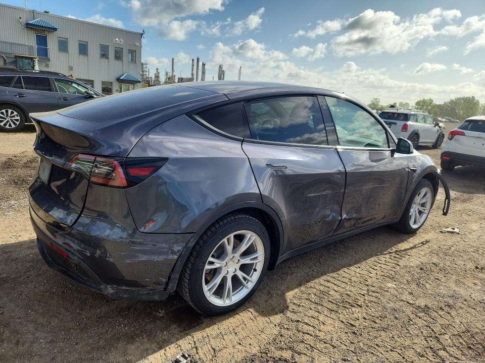 2023 TESLA MODEL Y 3