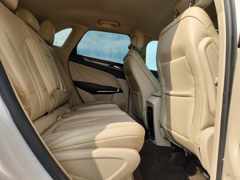 2019 LINCOLN MKC 11