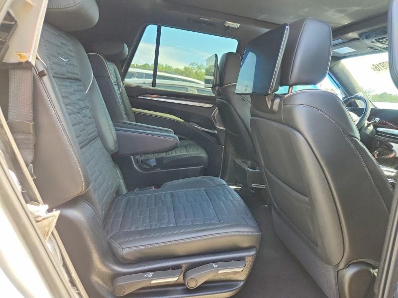 2025 CADILLAC ESCALADE V 10