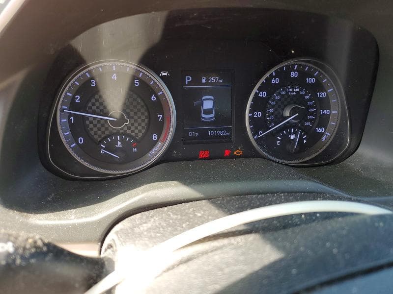 2020 HYUNDAI ELANTRA SE 9