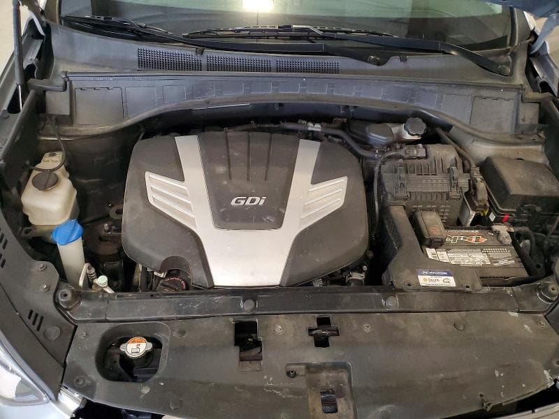 2017 HYUNDAI SANTA FE SE 12