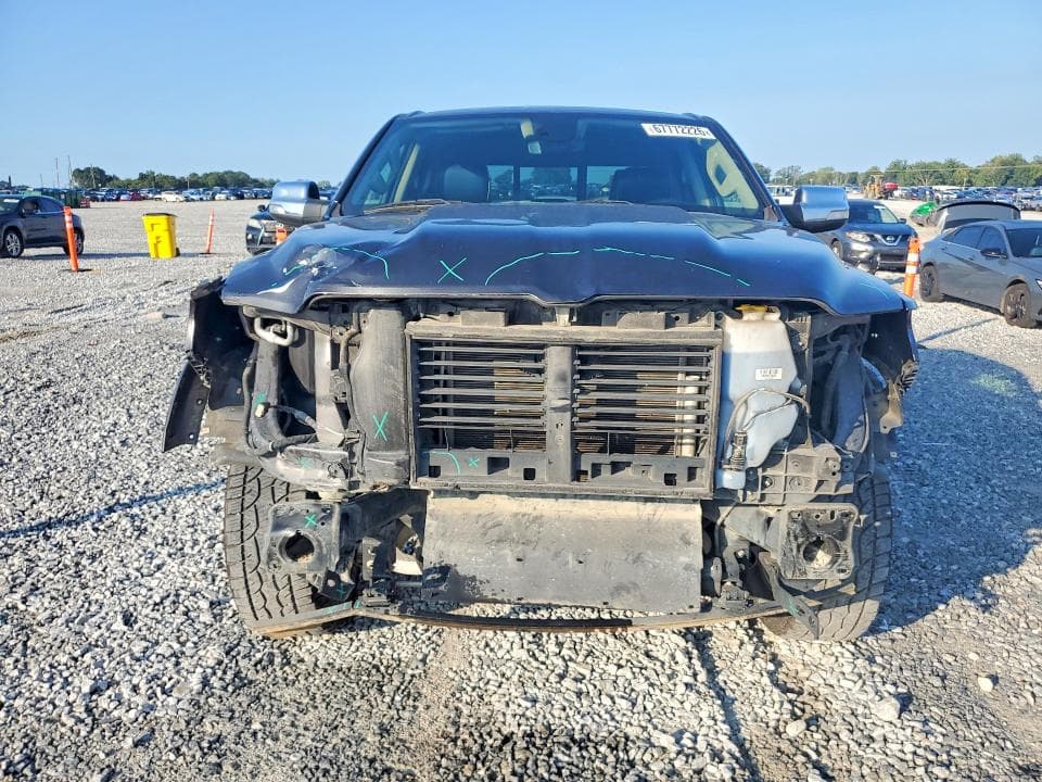 2019 RAM 1500 LARAMIE 5