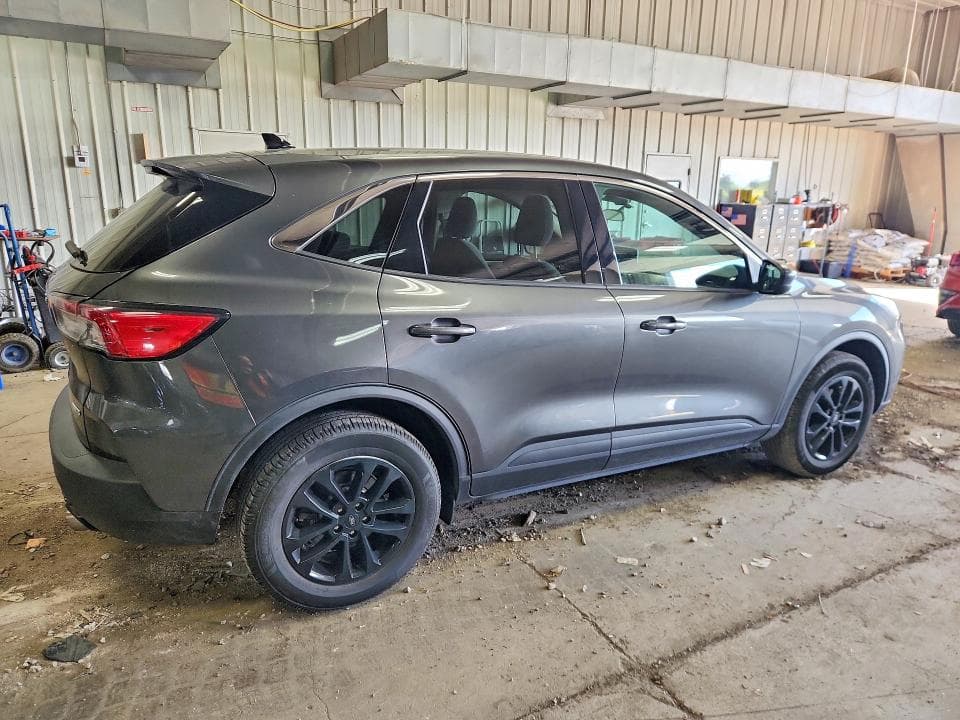 2020 FORD ESCAPE SE 3