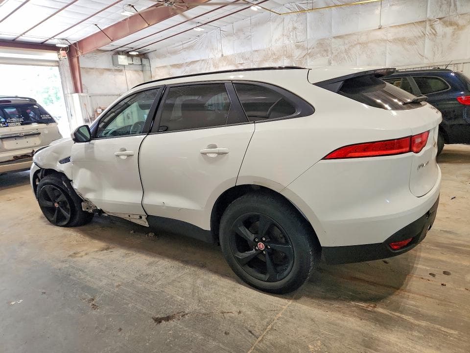 2017 JAGUAR F-PACE PREMIUM 2