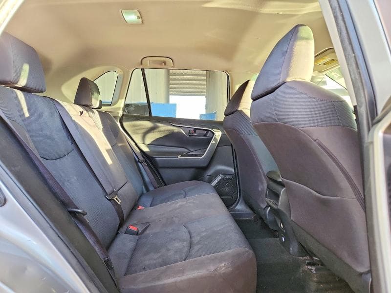 2021 TOYOTA RAV4 LE 11