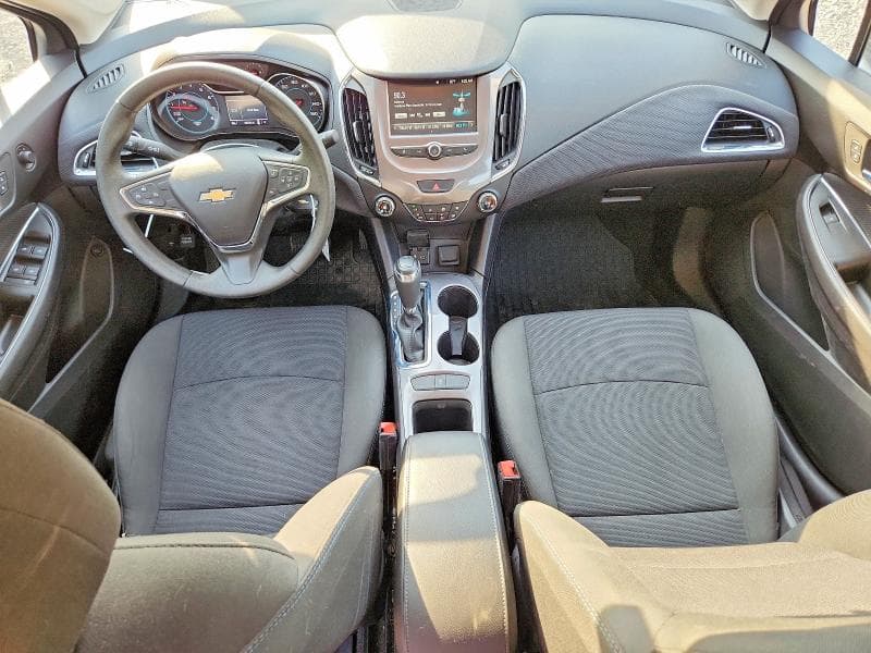 2017 CHEVROLET CRUZE LT 8