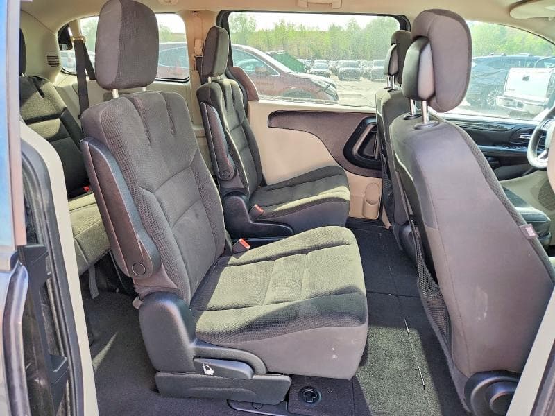 2018 DODGE GRAND CARAVAN SE 11