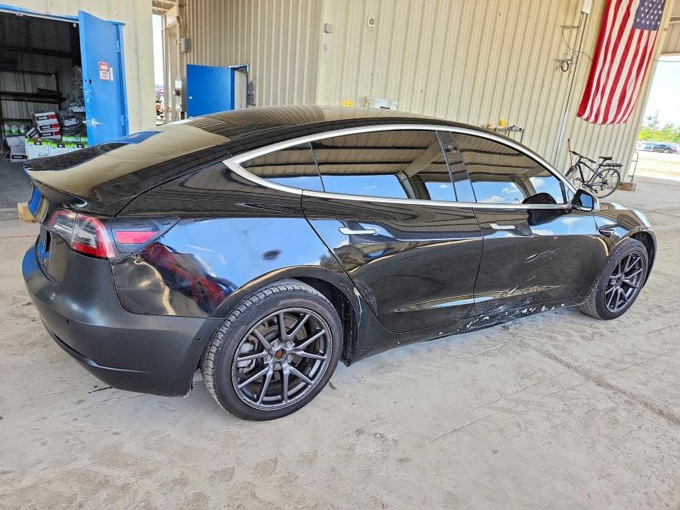 2020 TESLA MODEL 3 3