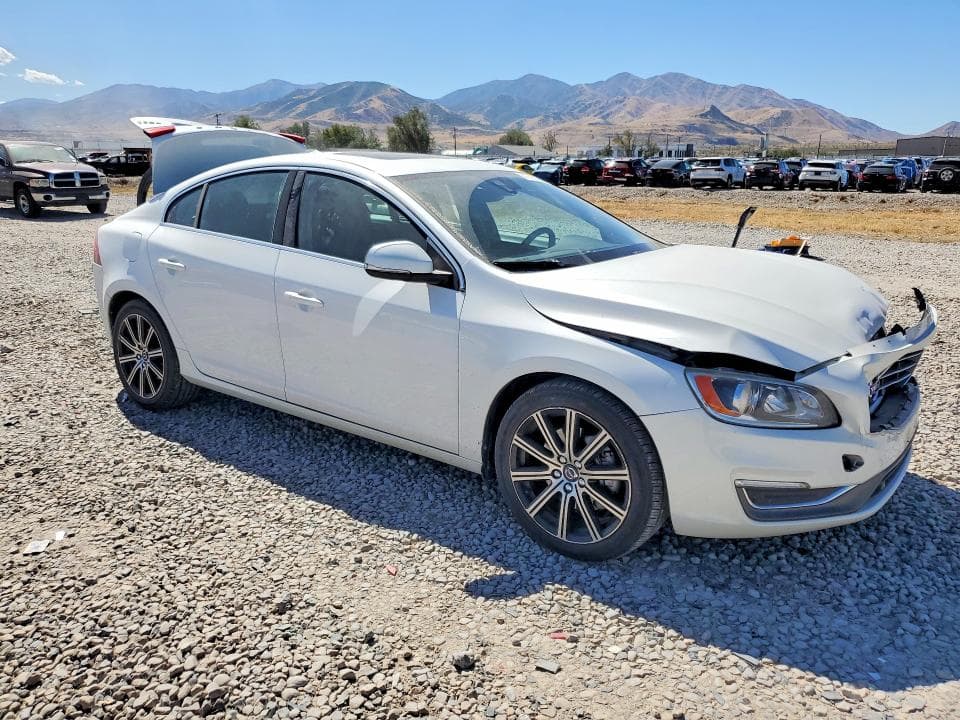 2017 VOLVO S60 PREMIER 4