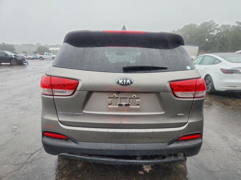 2017 KIA SORENTO LX 6