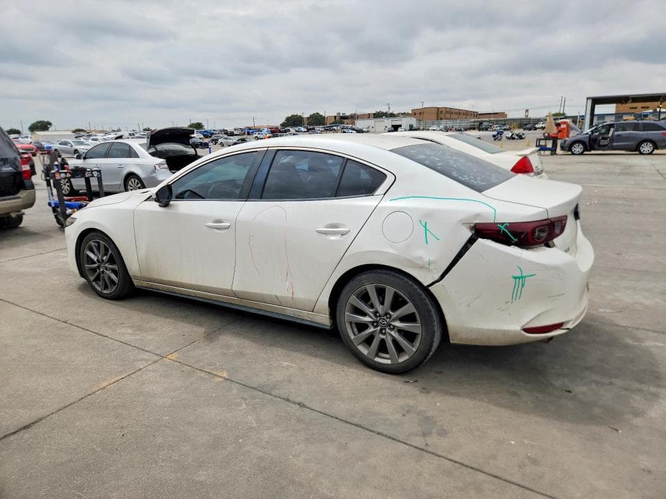 2022 MAZDA 3 SELECT 2