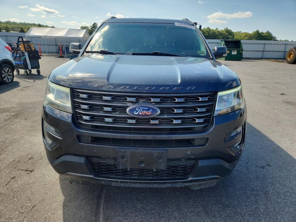 2017 FORD EXPLORER XLT 5