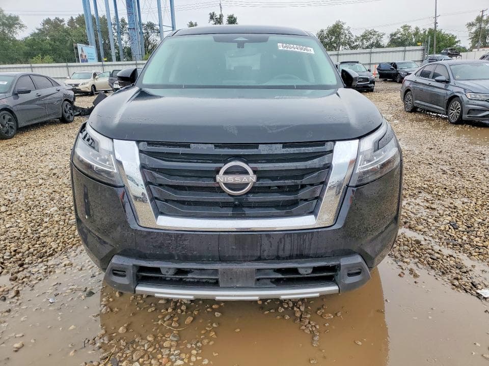 2023 NISSAN PATHFINDER SL 5