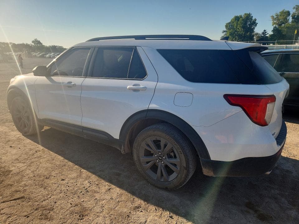 2021 FORD EXPLORER XLT 2