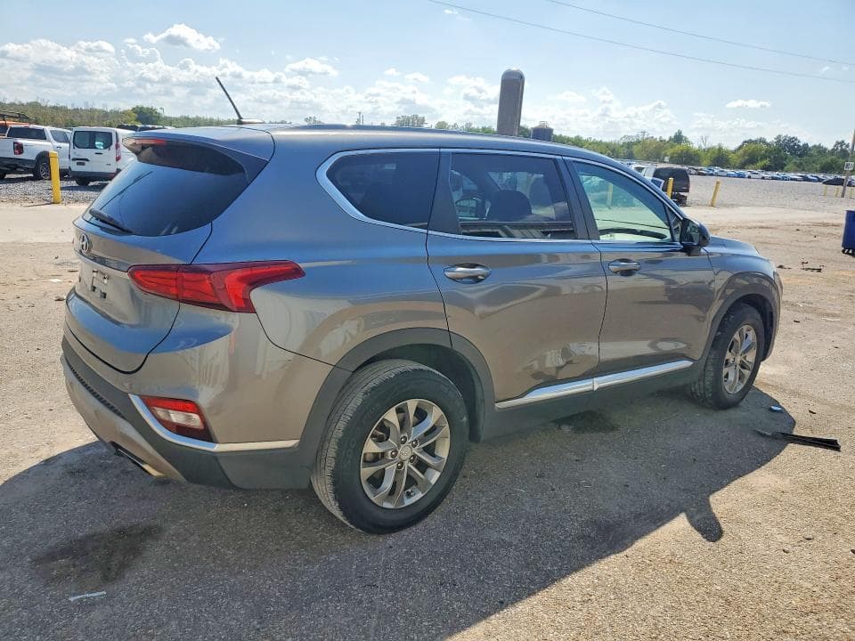 2019 HYUNDAI SANTA FE SE 3