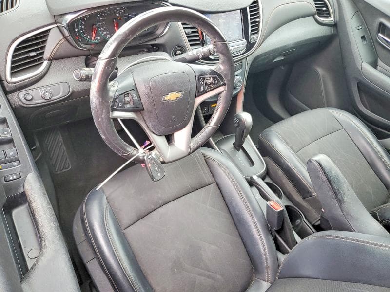 2020 CHEVROLET TRAX 1LT 8