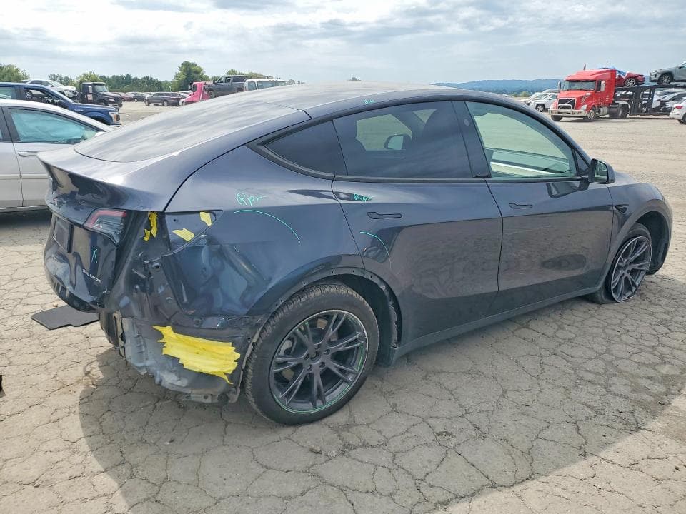 2024 TESLA MODEL Y 3