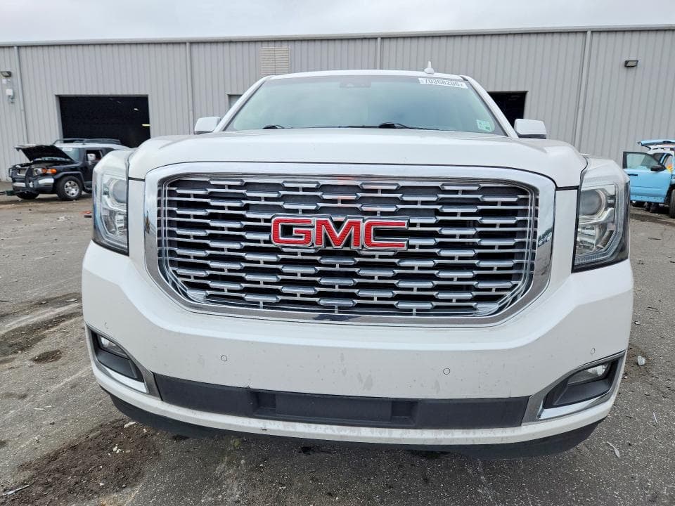 2019 GMC YUKON XL DENALI 5