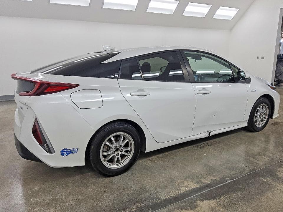 2021 TOYOTA PRIUS PRIME XLE 3