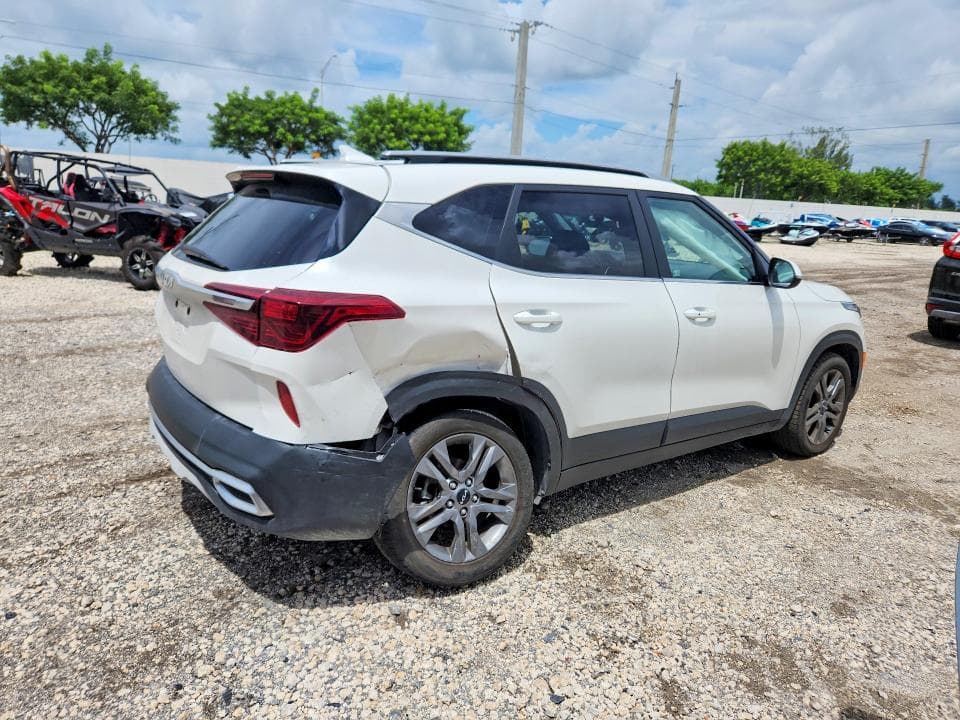 2023 KIA SELTOS S 3