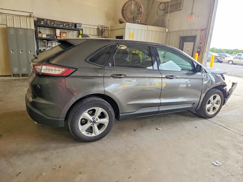 2017 FORD EDGE SE 3