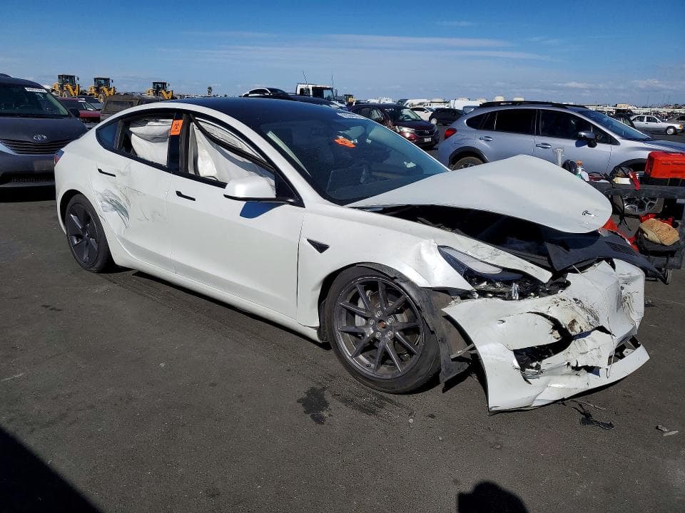2023 TESLA MODEL 3 4