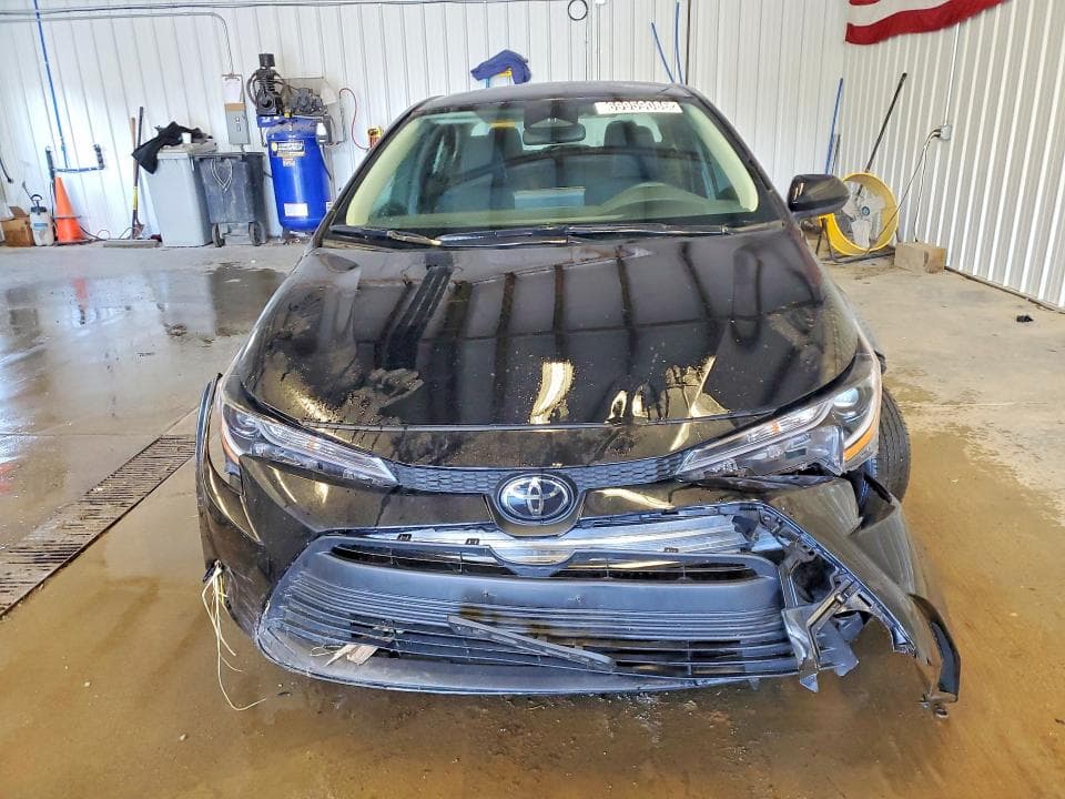 2025 TOYOTA COROLLA LE 5
