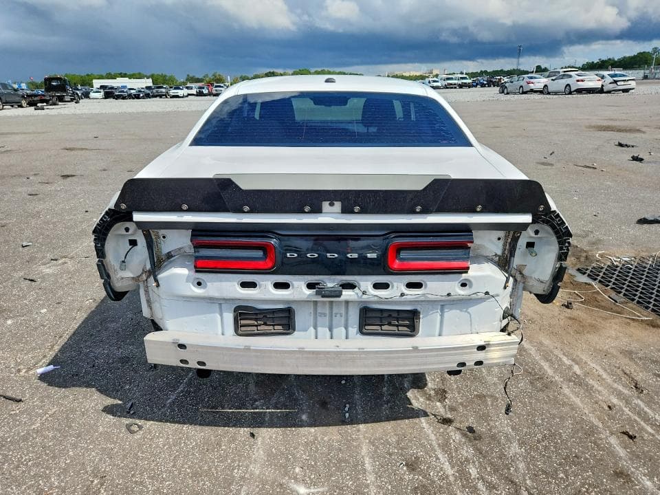 2018 DODGE CHALLENGER SXT 6