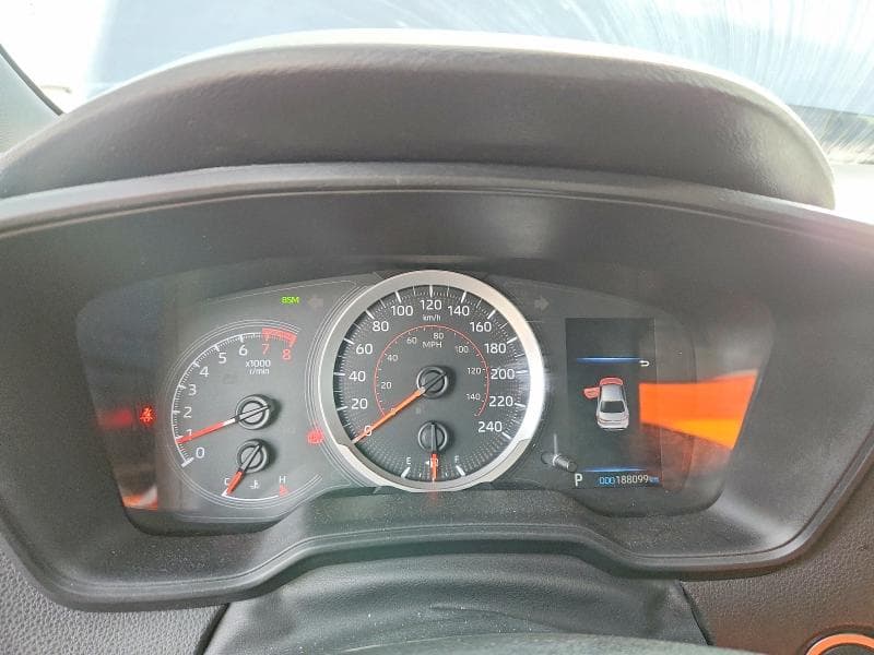 2021 TOYOTA COROLLA SE 9