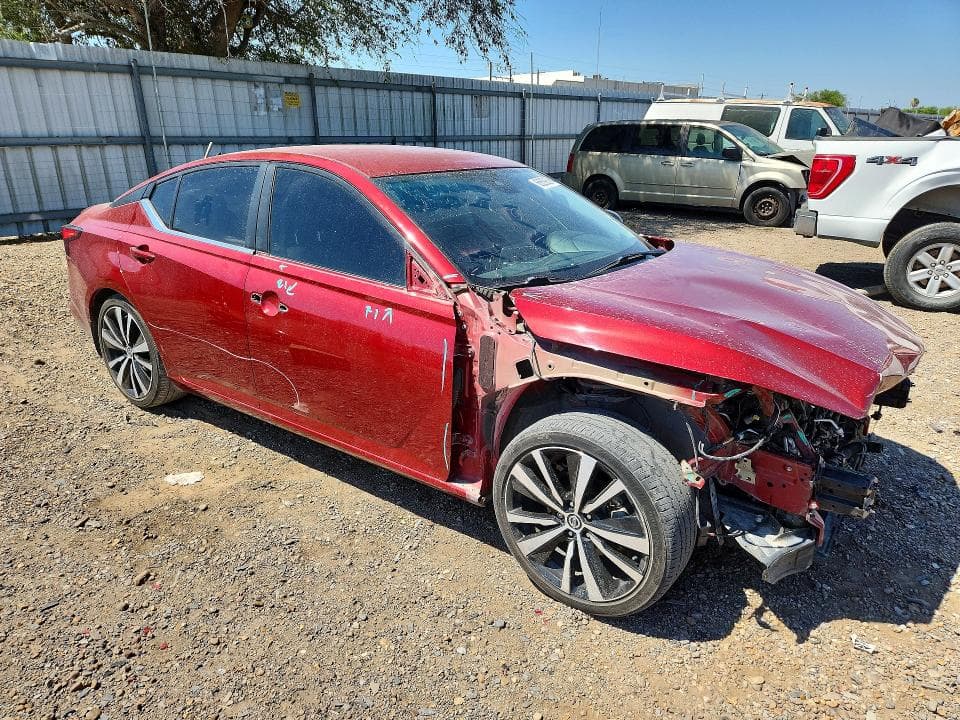 2022 NISSAN ALTIMA SR 4