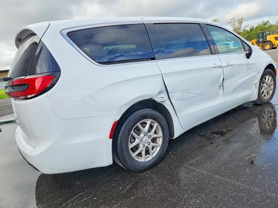 2026 CHRYSLER PACIFICA SELECT 3