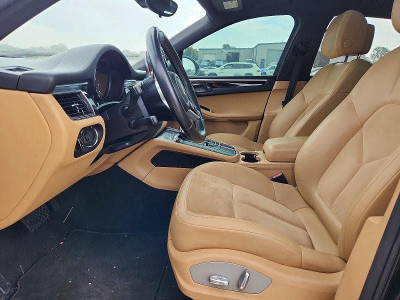 2017 PORSCHE MACAN 7