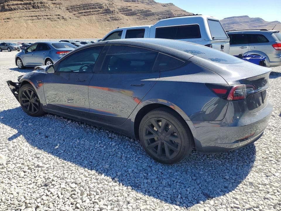 2022 TESLA MODEL 3 2