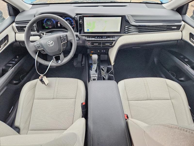 2026 TOYOTA CAMRY XLE 8