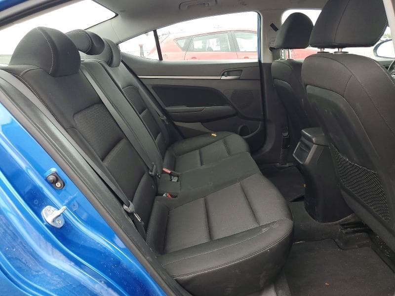 2018 HYUNDAI ELANTRA SEL 10